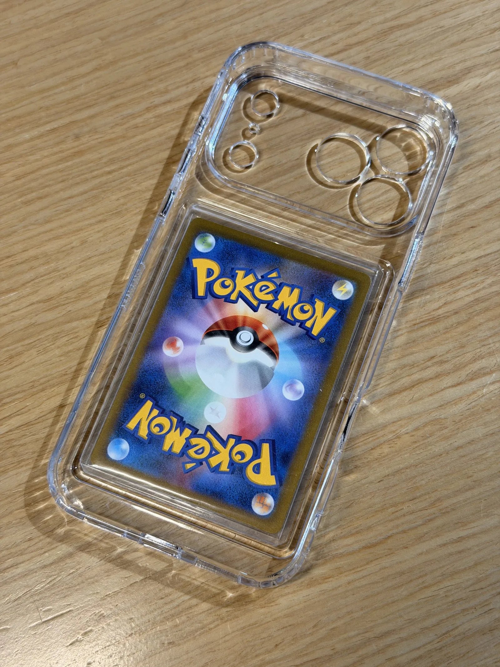 Flipside 卡槽精準配合 Pokémon TCG 卡牌標準尺寸 63×88mm